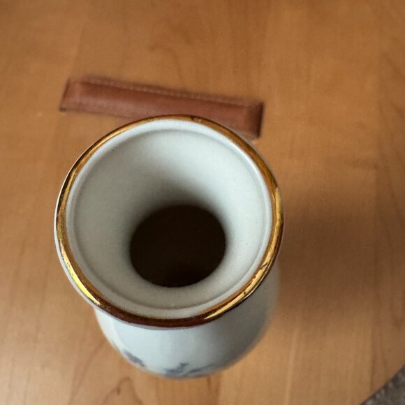 #3 Royal Kent White w/Blue Forget-Me-Nots Porcelain Bud Vase - Picture 7 of 9